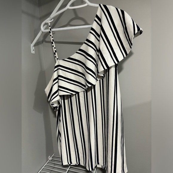 Striped one shoulder banana republic shirt - Picture 1 of 2